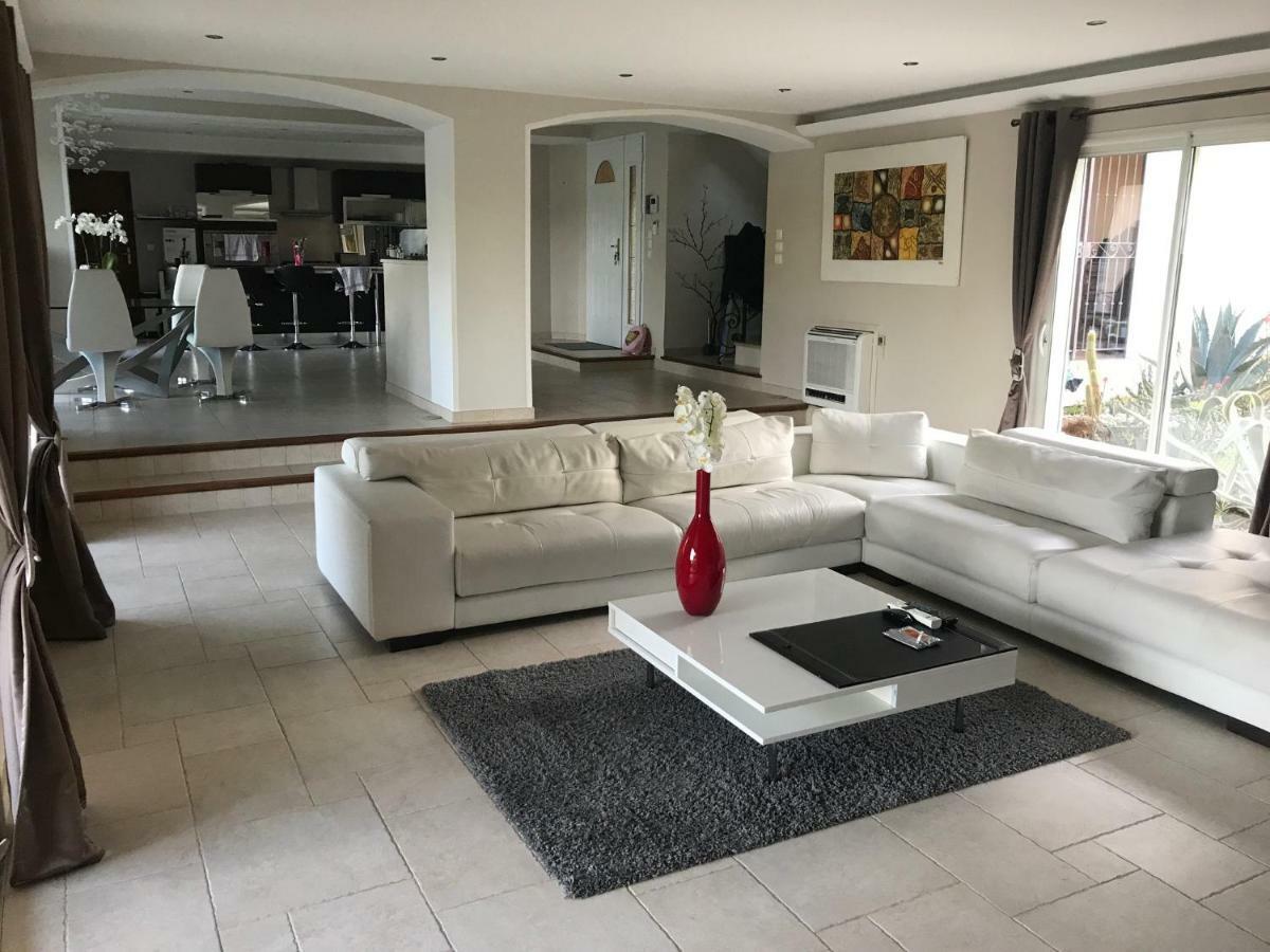 Villa Sanata *