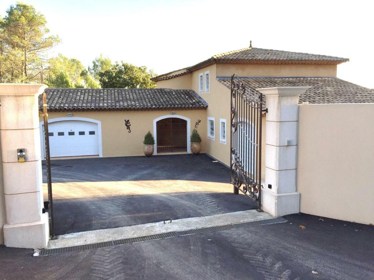 Villa Sanata *